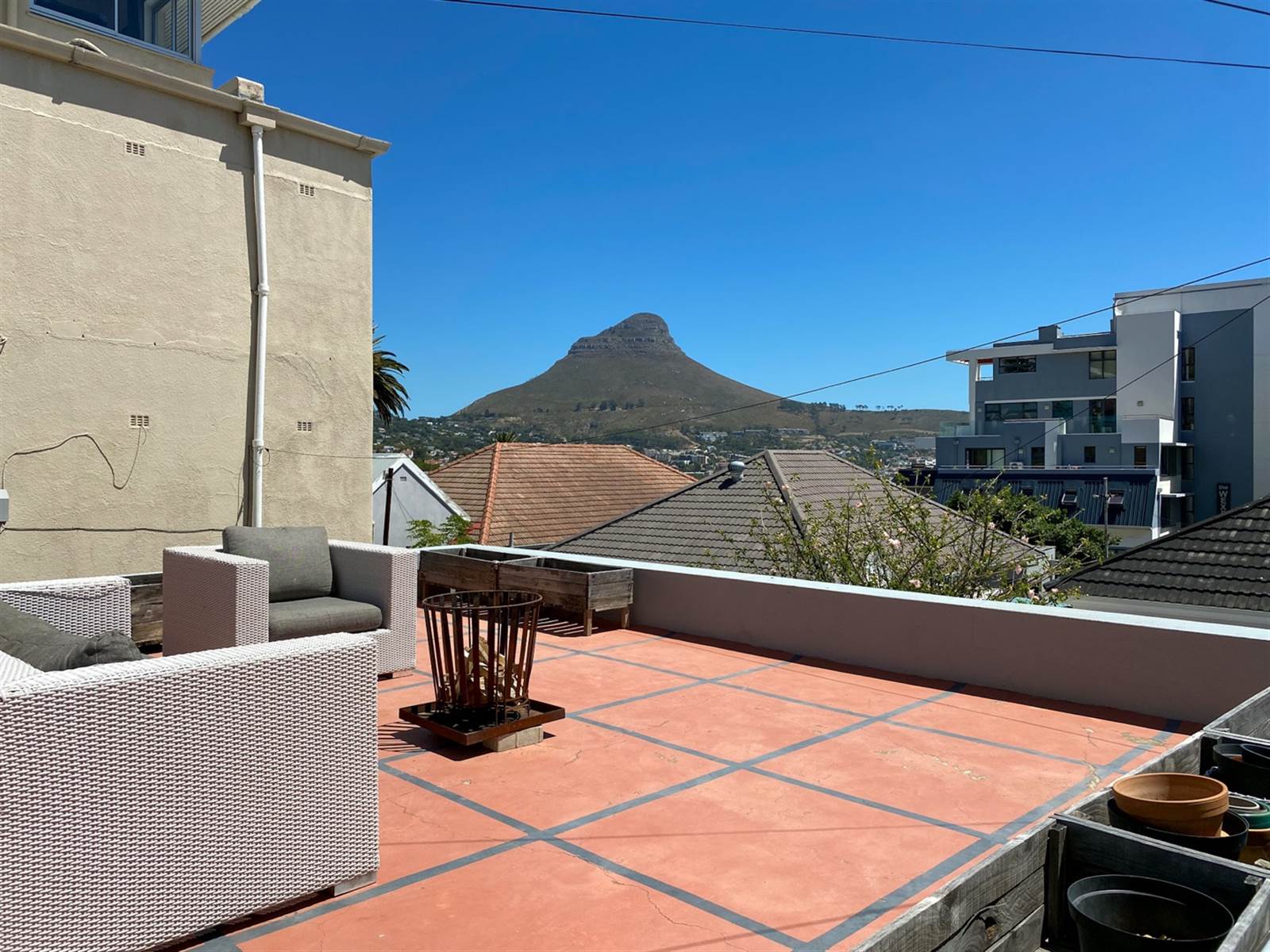 2 Bed Apartment in Vredehoek photo number 11