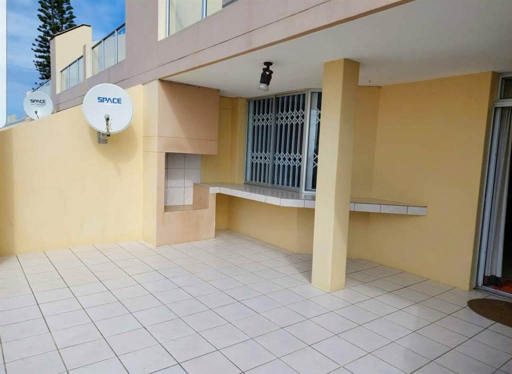 2 Bed Apartment in Manaba photo number 21