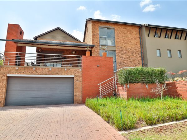 4 Bed House in Rietvlei Ridge Country Estate