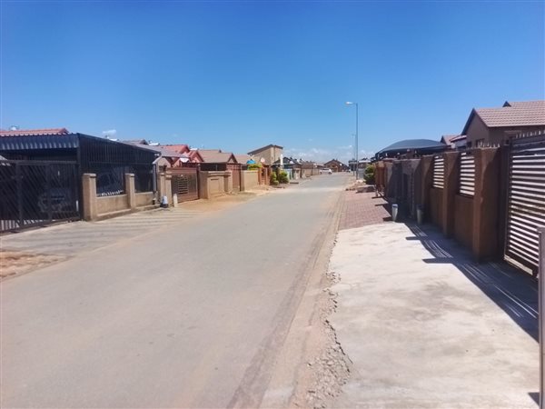 2 Bedroom House 2 Bedroom House