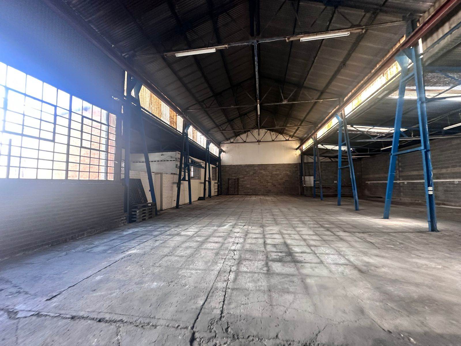 450  m² Industrial space in Eastleigh photo number 6