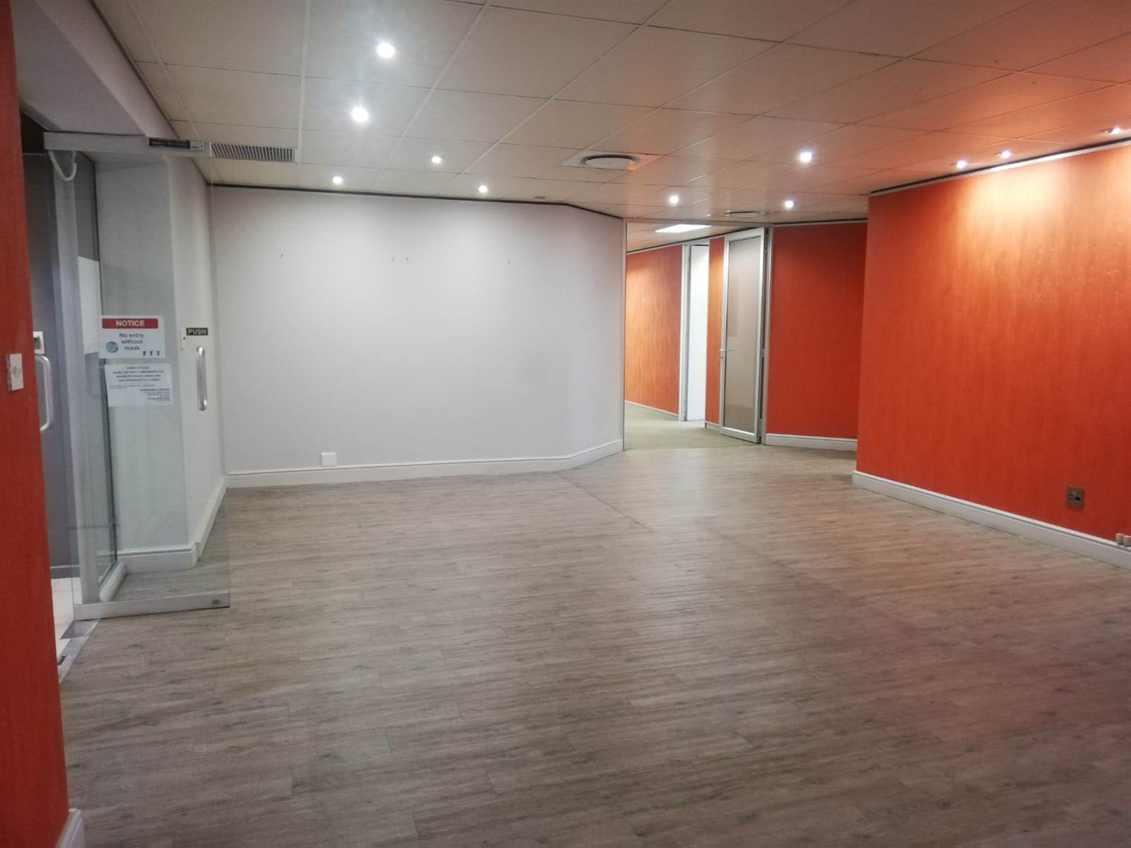 435  m² Office Space in Cape Town City Centre photo number 30