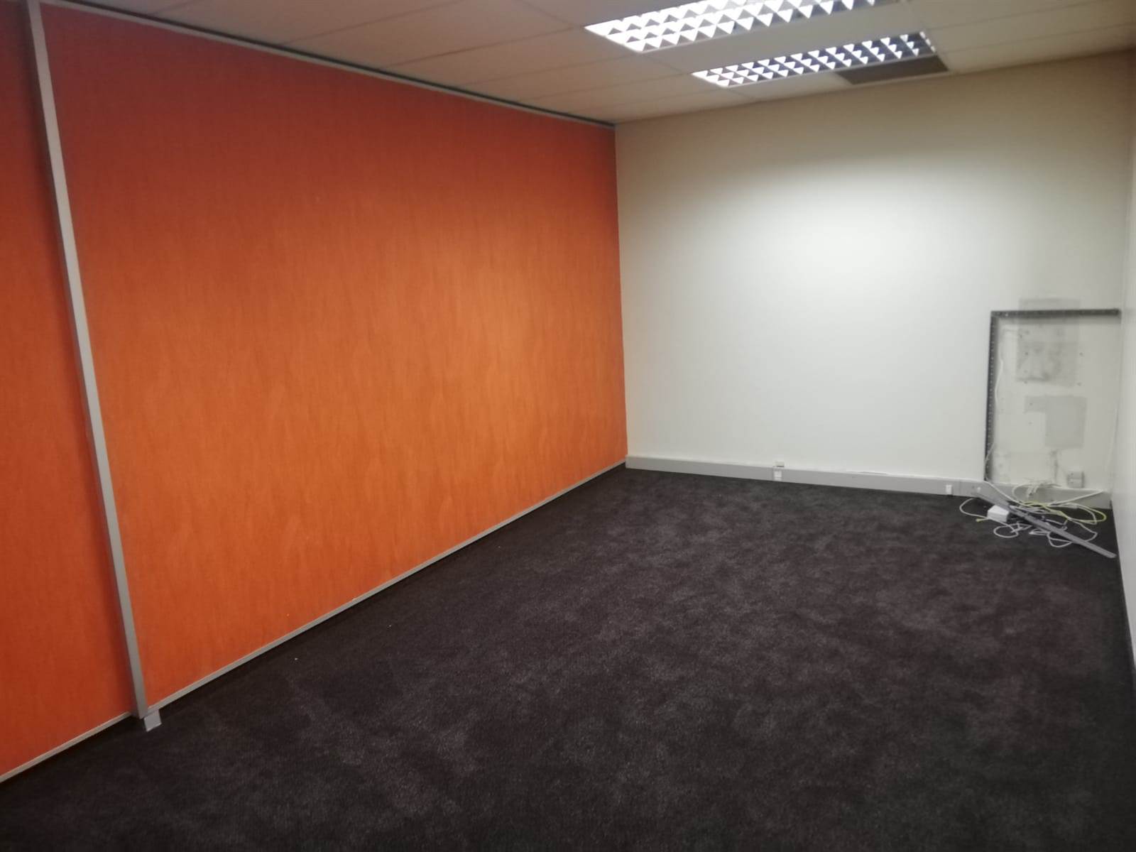 435  m² Office Space in Cape Town City Centre photo number 3