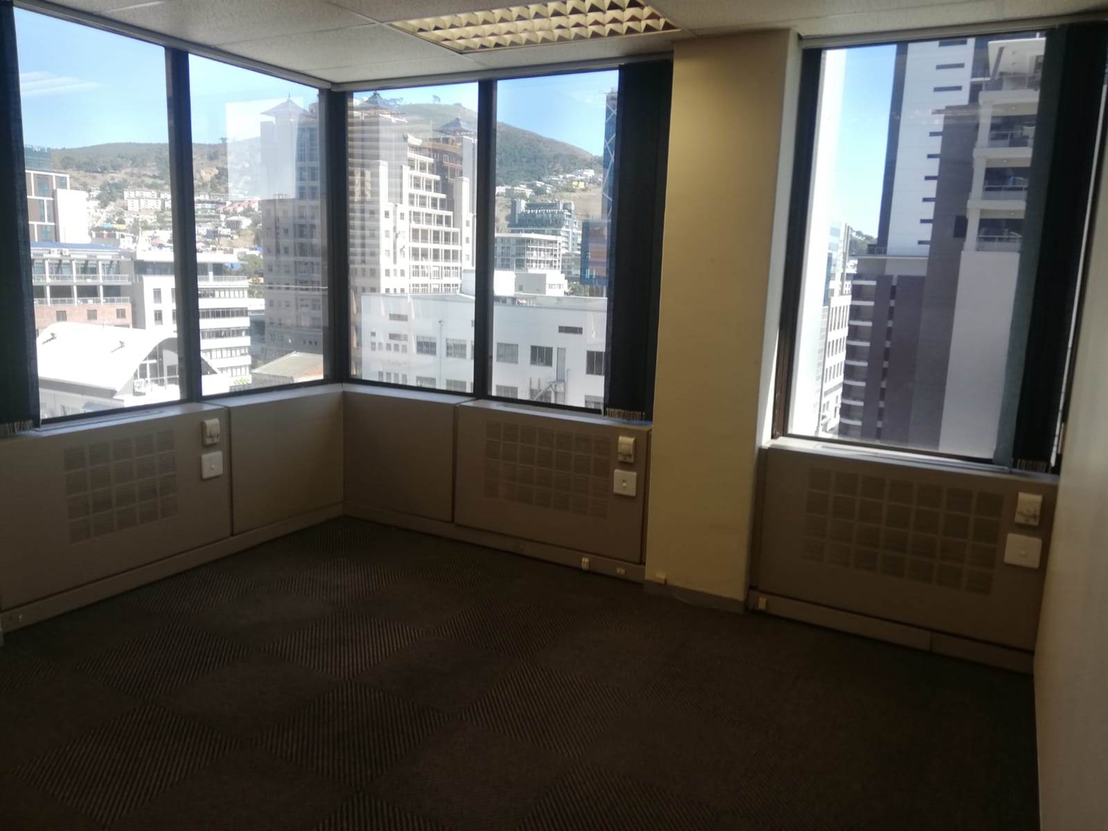 435  m² Office Space in Cape Town City Centre photo number 7