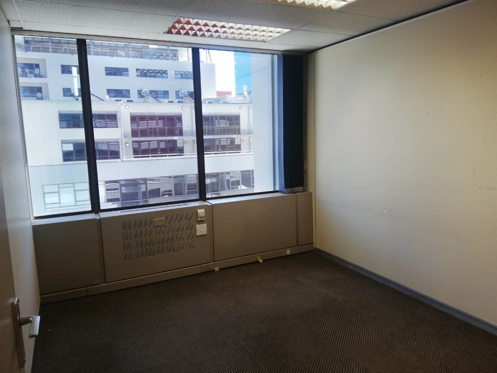 435  m² Office Space in Cape Town City Centre photo number 5