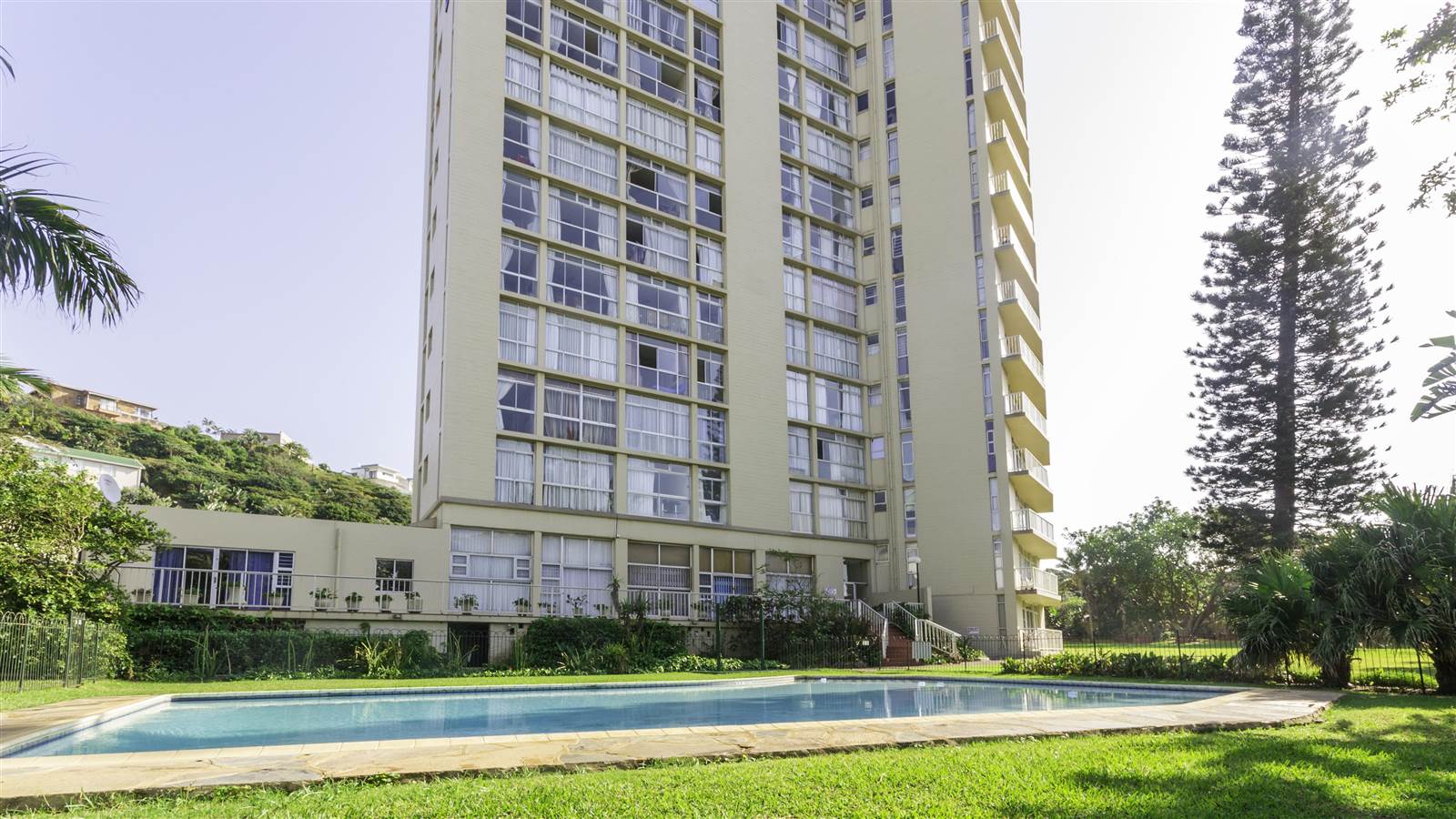 1.5 Bed Apartment in Ballito photo number 19