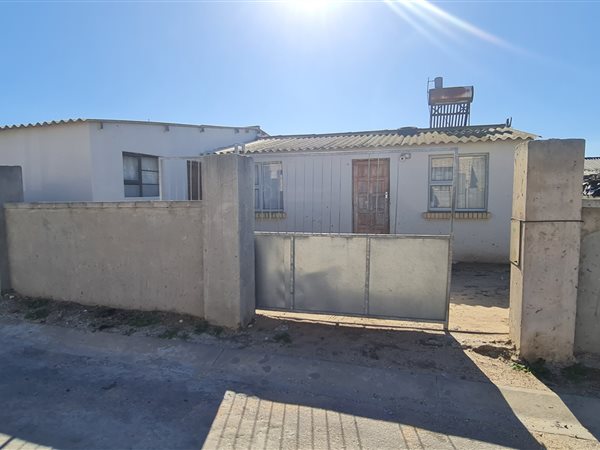 4 Bedroom House 4 Bedroom House
