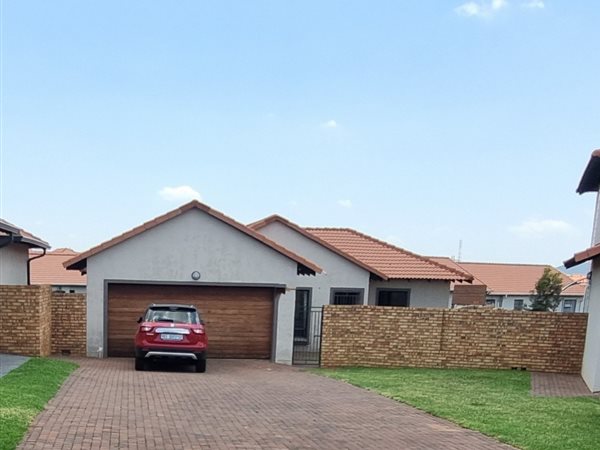 3 Bedroom House 3 Bedroom House