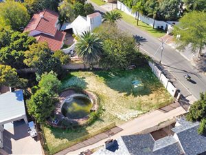 784 m² Land available in Linksfield
