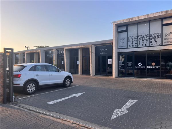 70  m² Commercial space