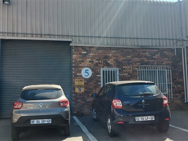 280  m² Industrial space in Jet Park