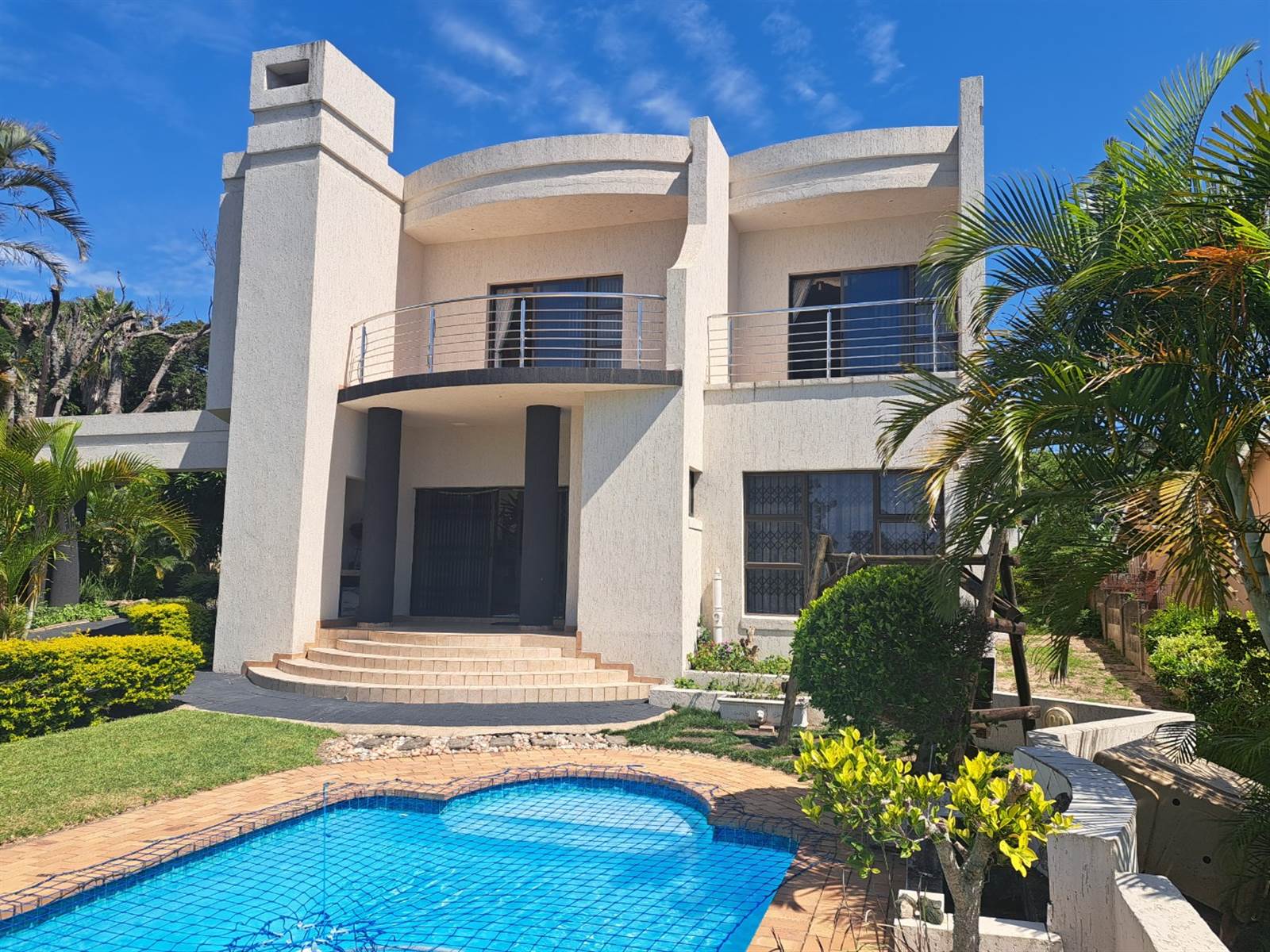 4 Bed House in Scottburgh South photo number 17