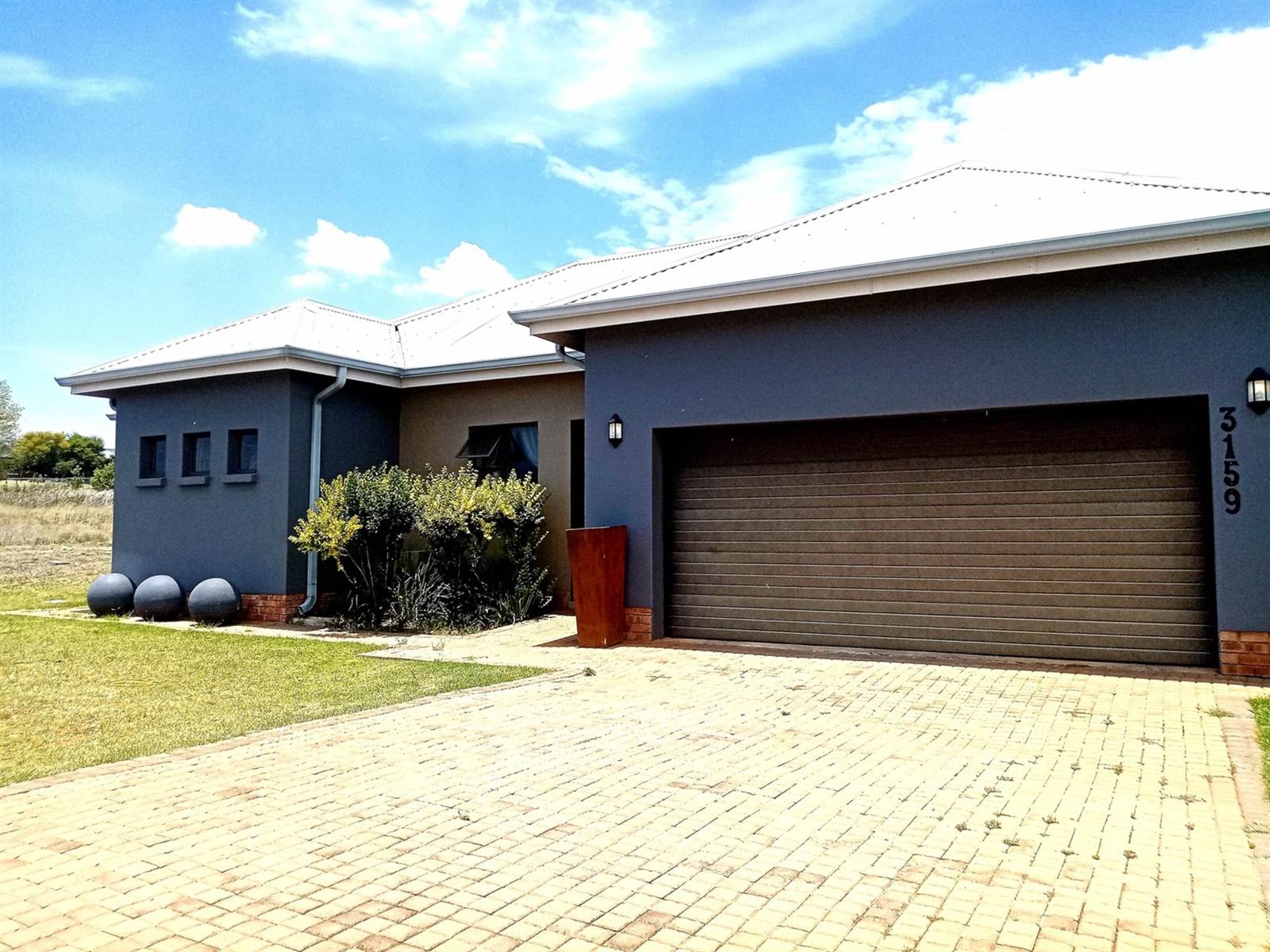 3 Bed House in Parys Golf Estate photo number 2