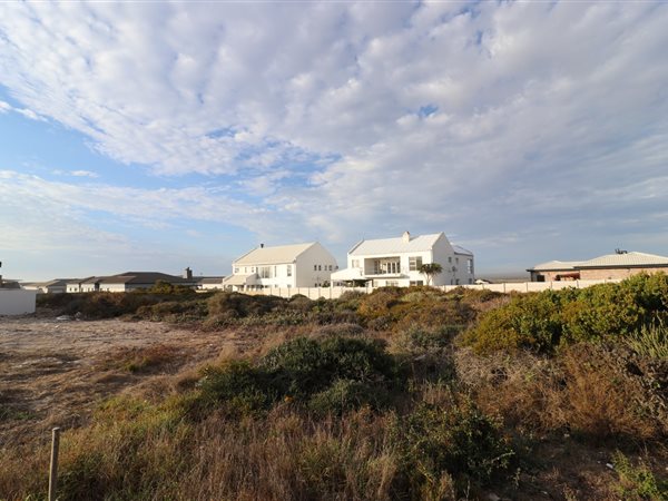 870 m² Land available in Yzerfontein
