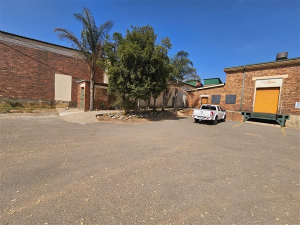 450  m² Industrial space