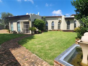 4 Bed House in Aston Manor