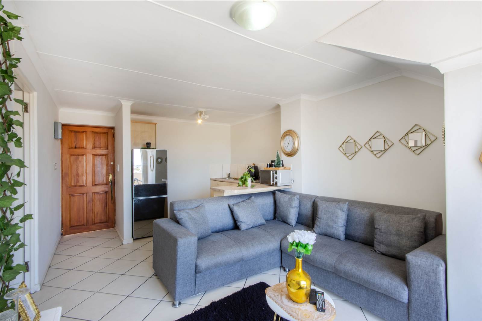 1 Bed Apartment in Gordons Bay Central photo number 13