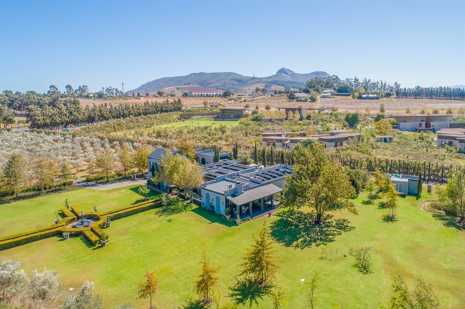 1.8 ha Smallholding in Paarl photo number 4
