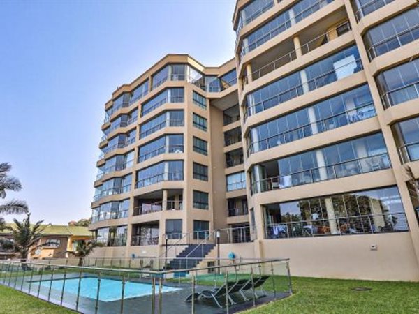 3 Bed Apartment in Athlone Park