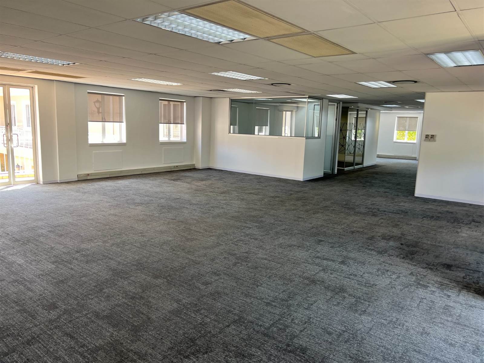 2415  m² Commercial space in Bryanston photo number 27