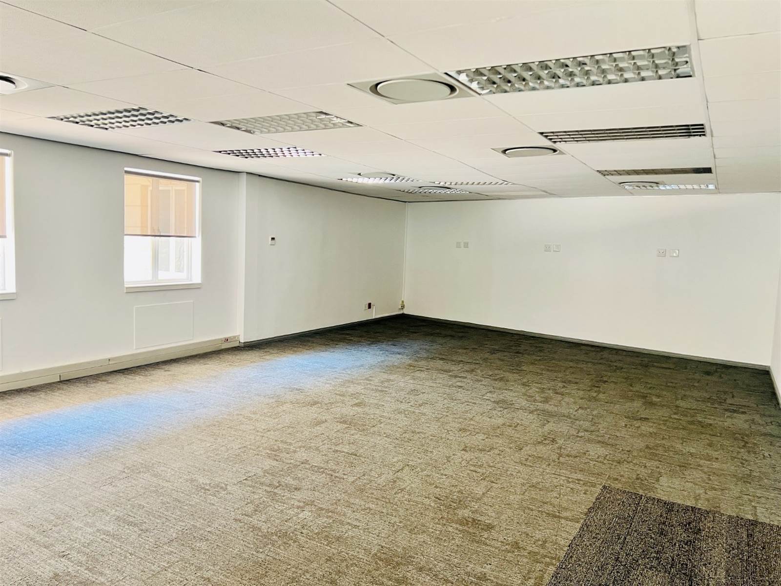 2415  m² Commercial space in Bryanston photo number 11