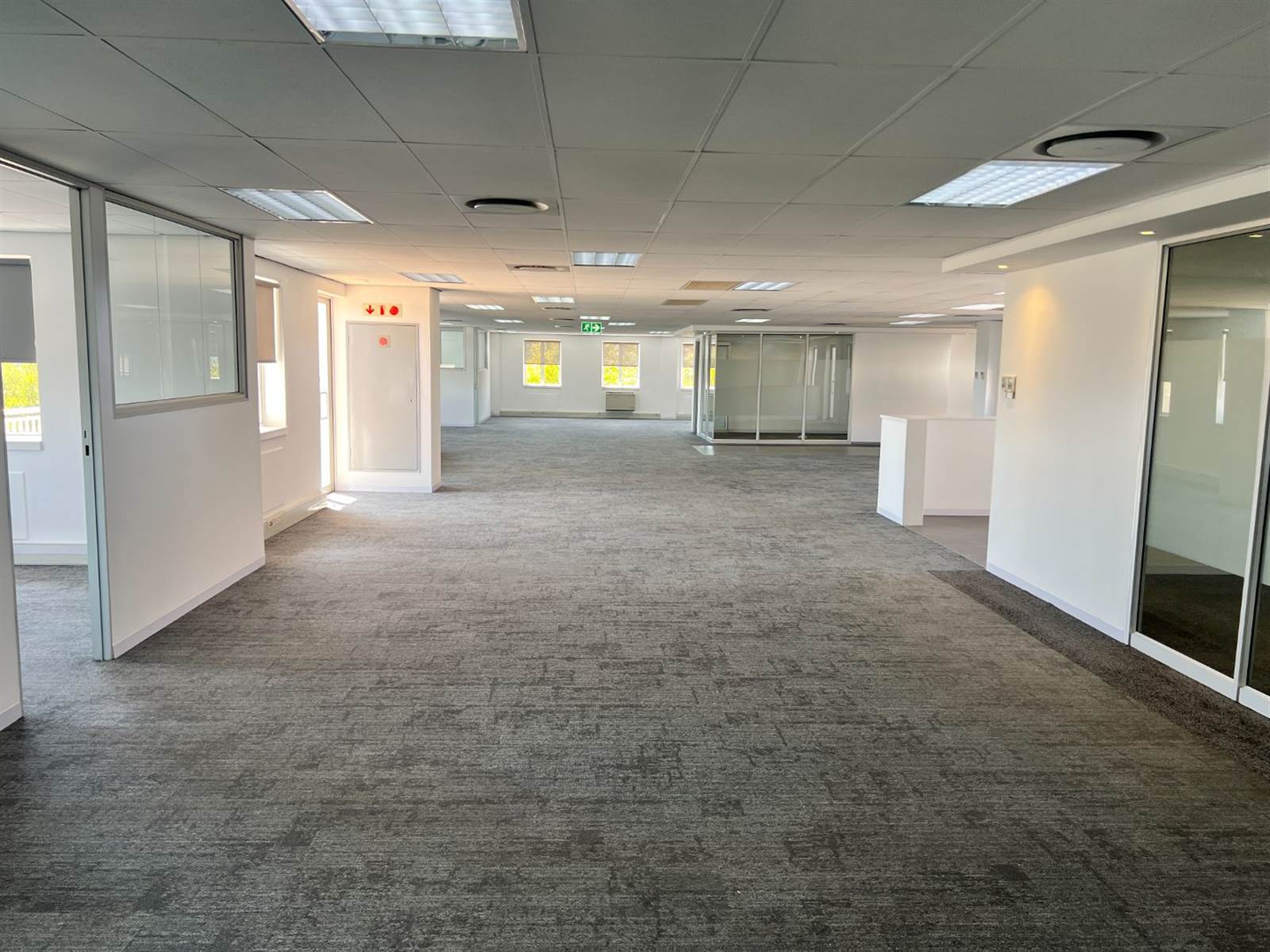 2415  m² Commercial space in Bryanston photo number 30