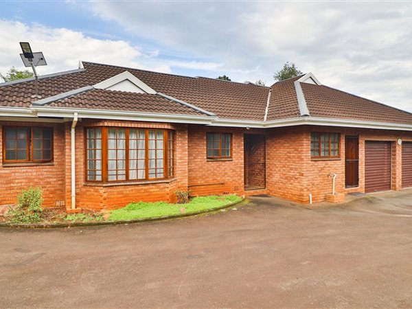 3 Bedroom Townhouse 3 Bedroom Townhouse