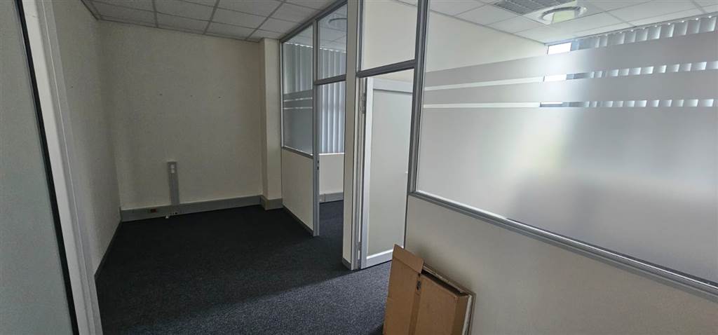 198  m² Office Space in Ballito photo number 15