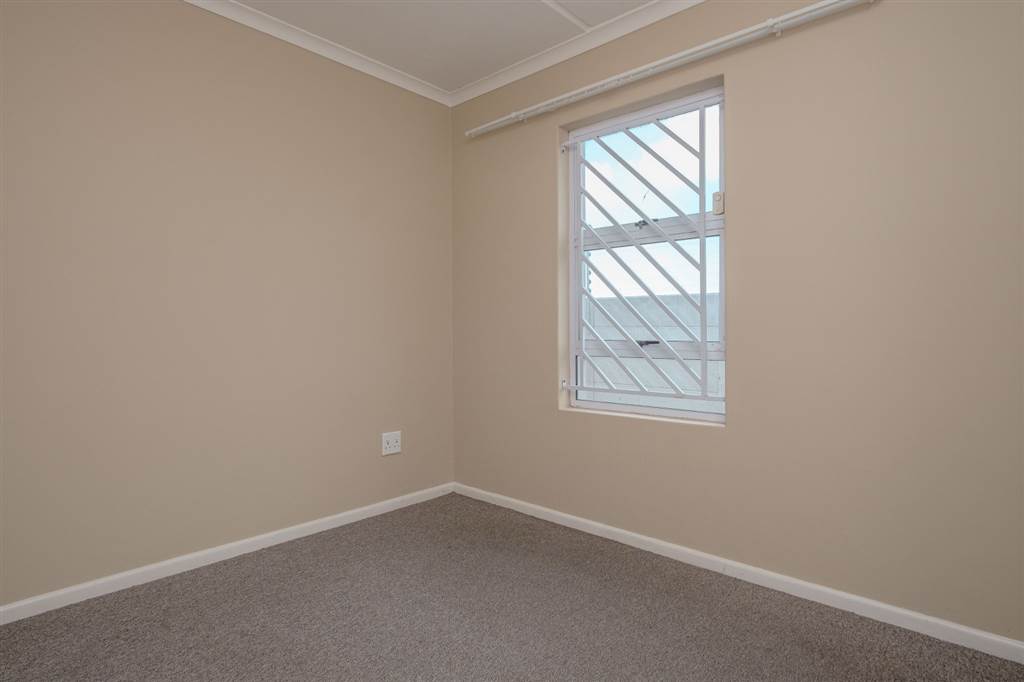 1 Bed Apartment in The Conifers photo number 10
