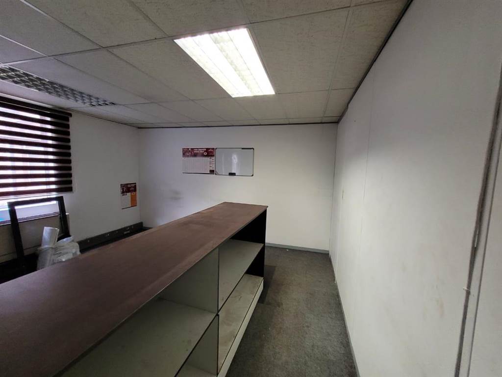 39  m² Commercial space in Kempton Park Central photo number 8