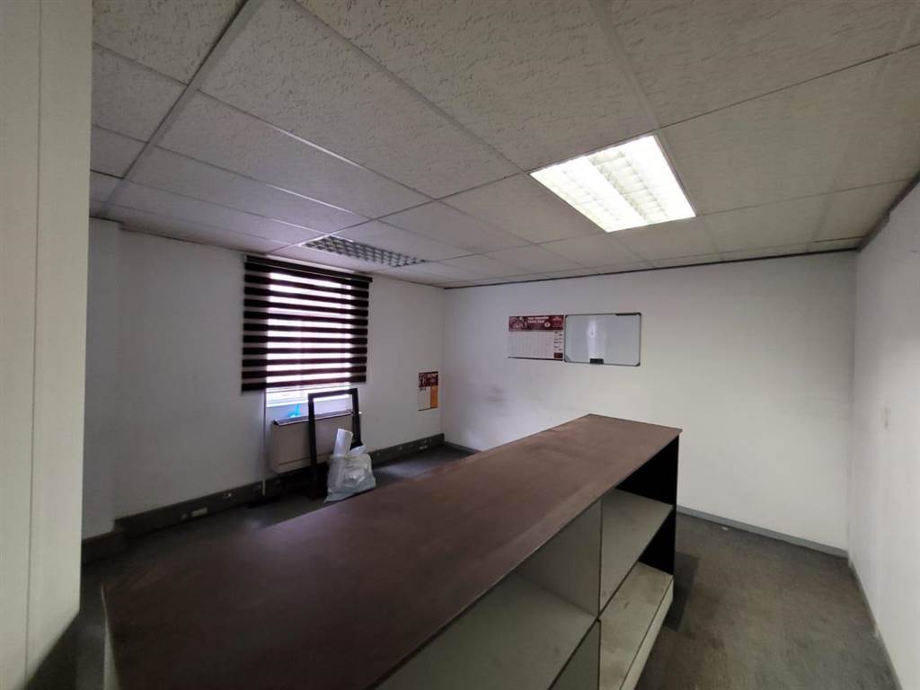 39  m² Commercial space in Kempton Park Central photo number 7