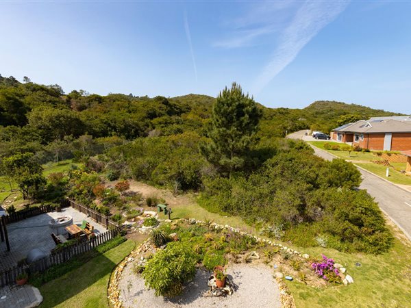 783 m² Land