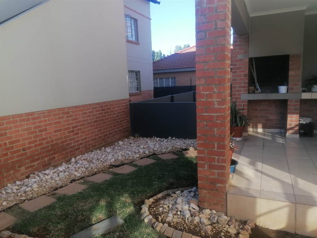 3 Bed House in Waterval East photo number 22