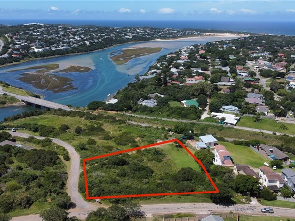 3542 m² Land available in Boesmansriviermond