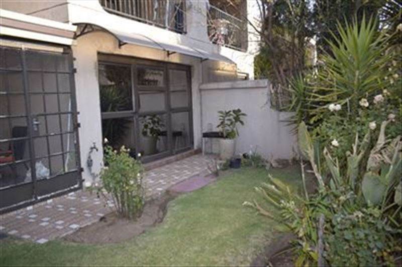 2 Bed Townhouse in Boksburg Central photo number 1
