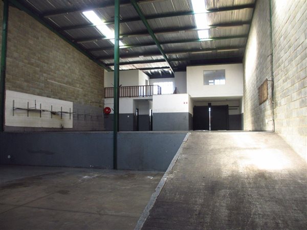 440  m² Industrial space