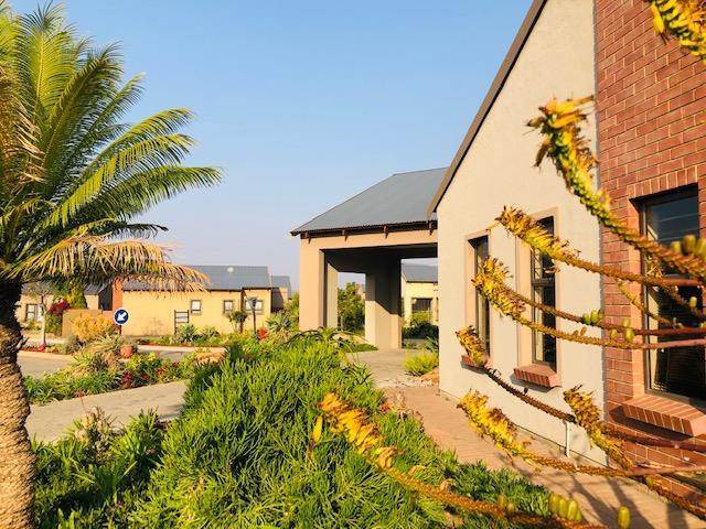 2 Bed House in Waterval East photo number 14
