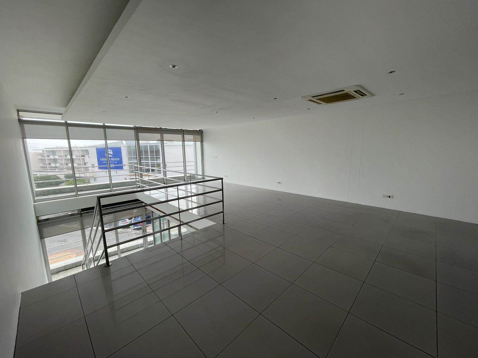 139  m² Commercial space in Lagoon Beach photo number 12