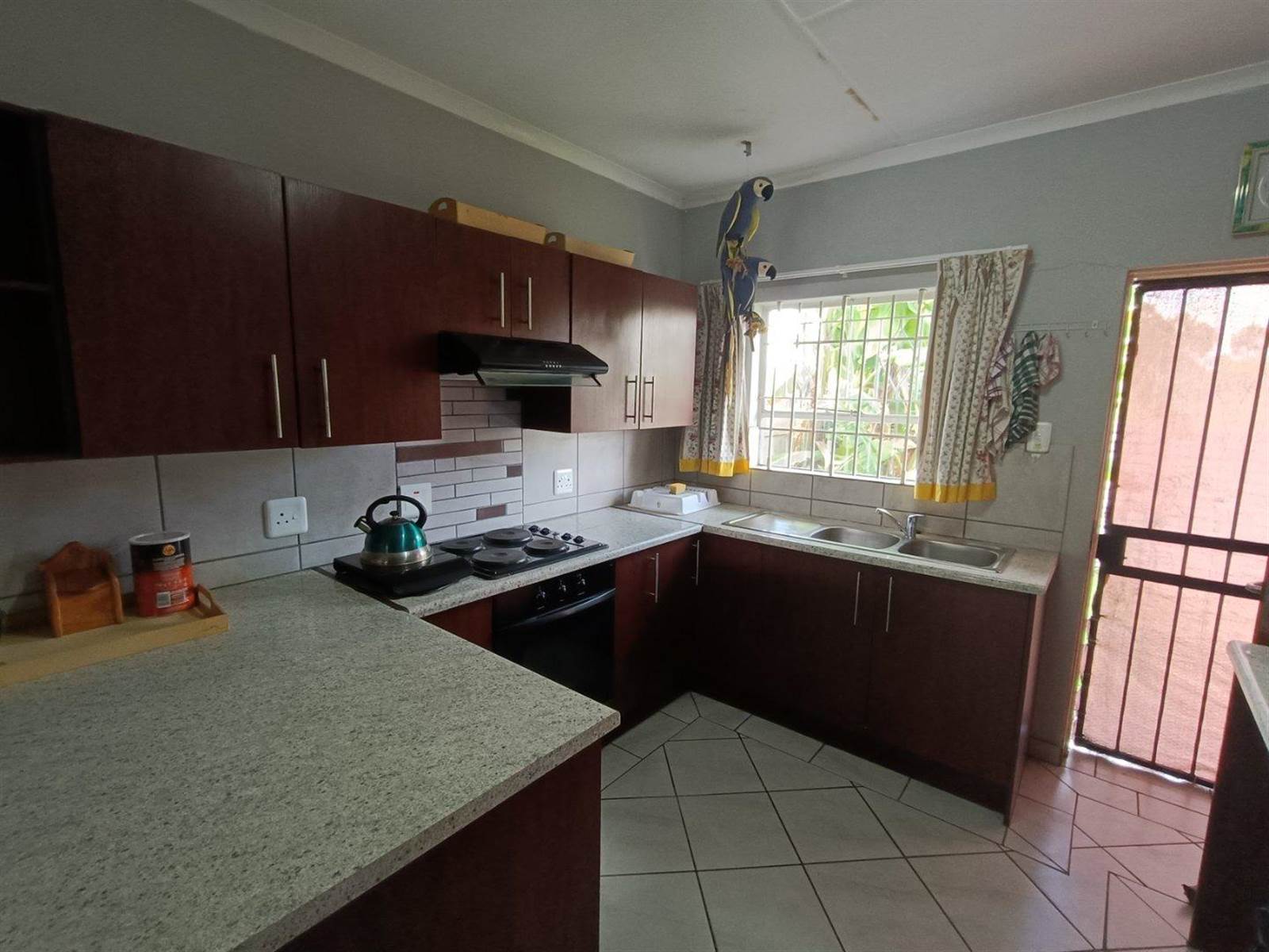 2 Bed Townhouse in Riversdale photo number 17