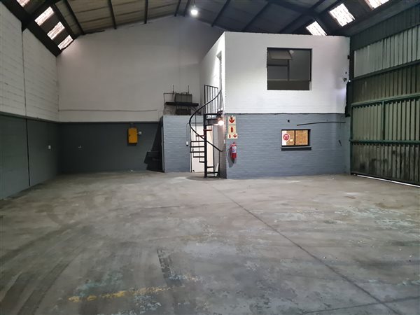 245  m² Industrial space