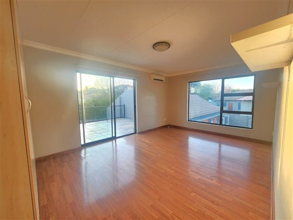 4 Bedroom House 4 Bedroom House