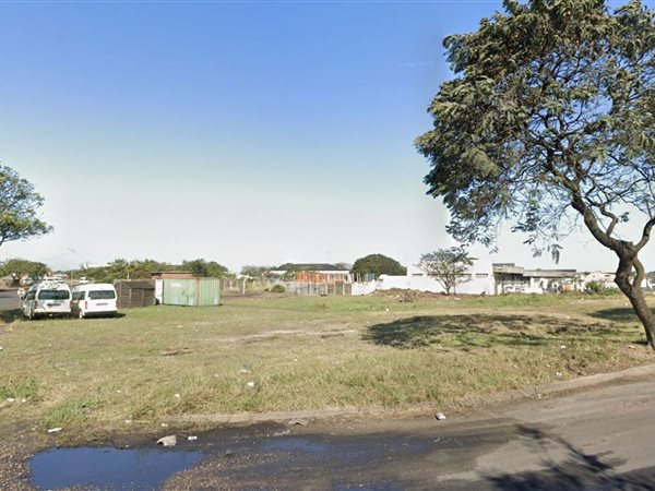 1960 m² Land available in Alton