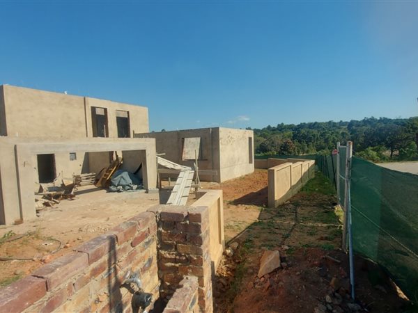4 Bedroom House 4 Bedroom House