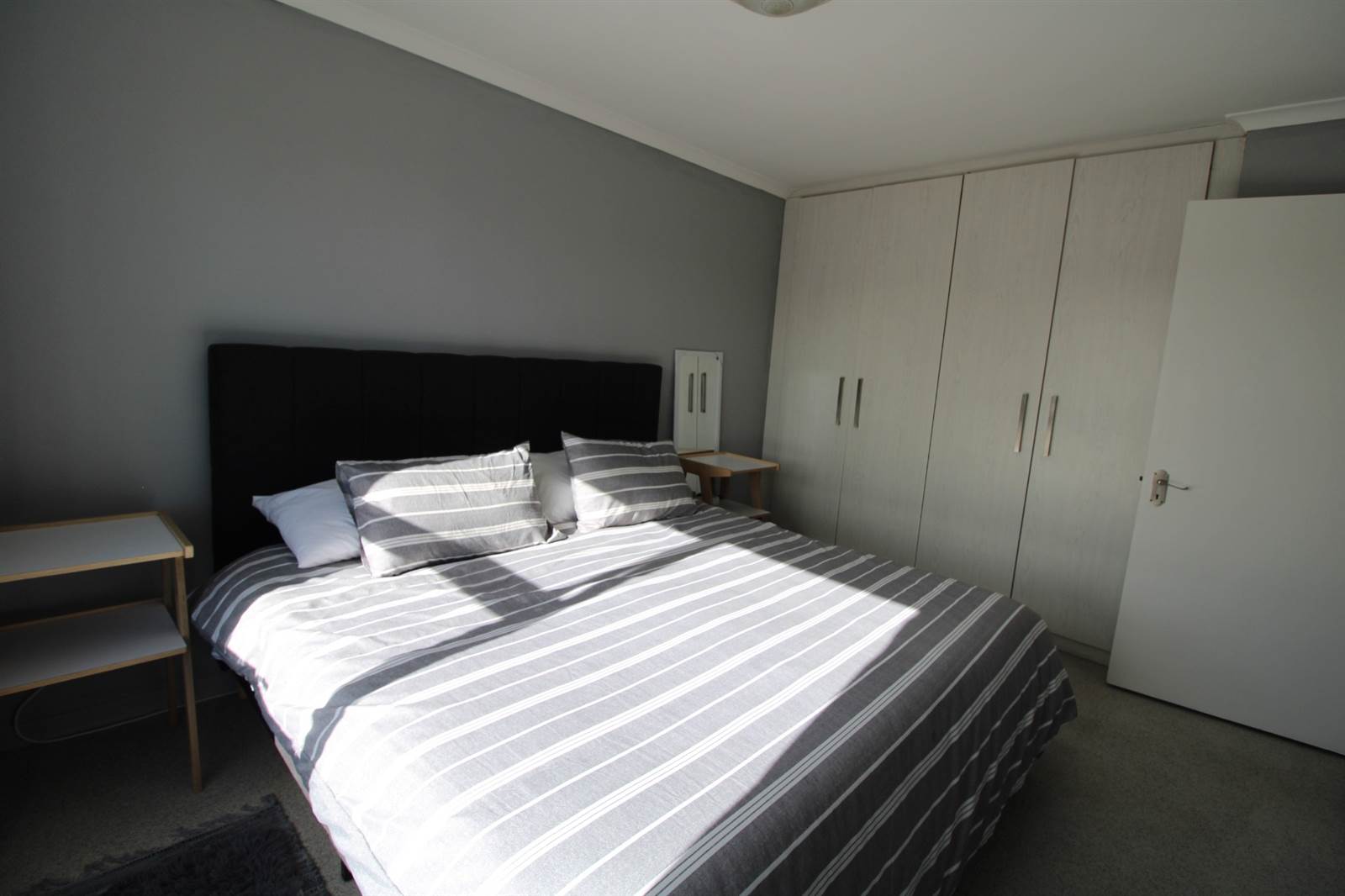 1 Bed Apartment in Milnerton Ridge photo number 12