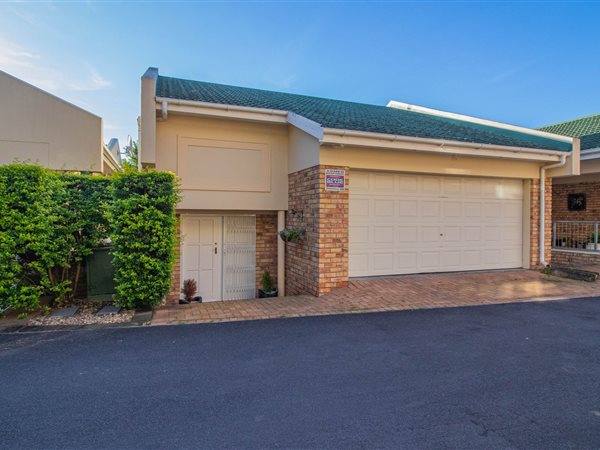 3 Bedroom Townhouse 3 Bedroom Townhouse