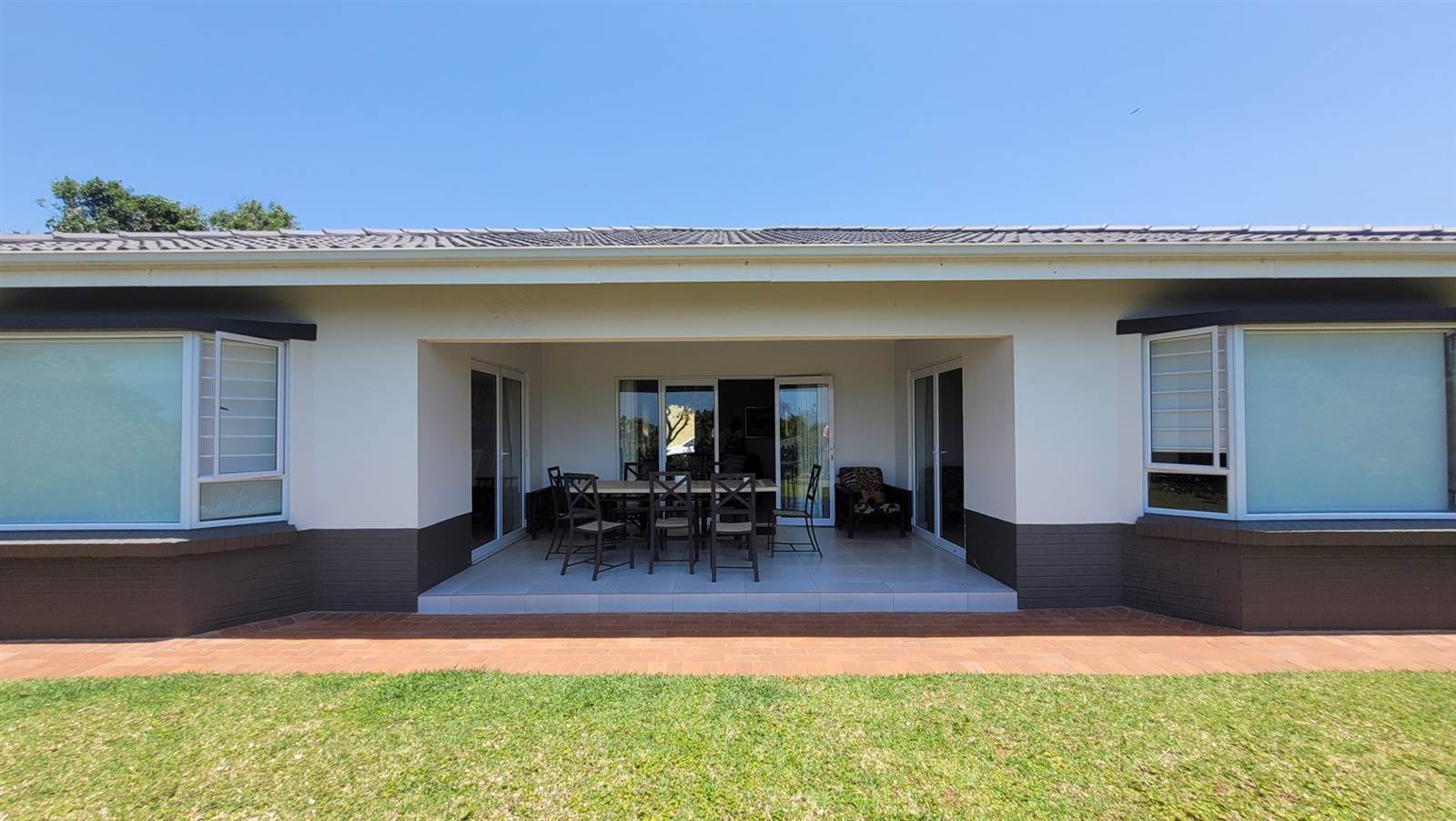 4 Bed House in Ballito photo number 28