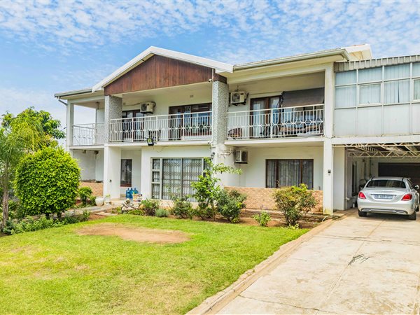 5 Bedroom House 5 Bedroom House