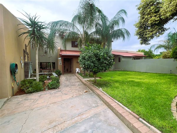 3 Bedroom House 3 Bedroom House