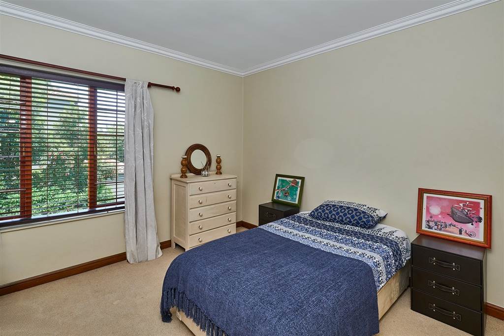 3 Bed House in Bryanston photo number 9
