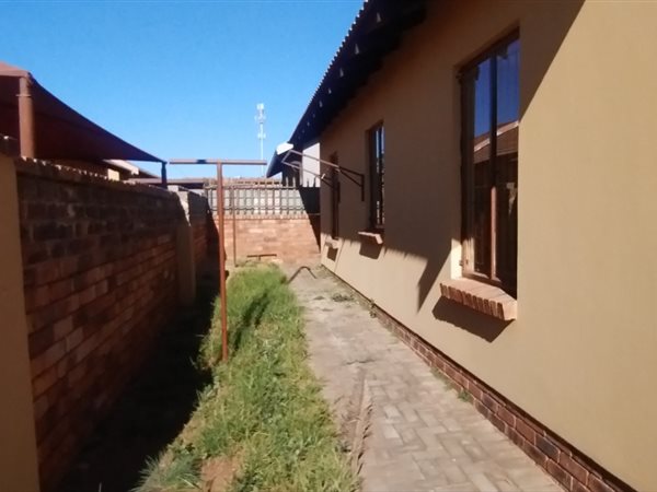 3 Bedroom House 3 Bedroom House